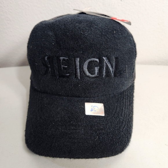 Reign Mens Black Terry Cloth Snapback Trucker Hat-NWT - Picture 1 of 12